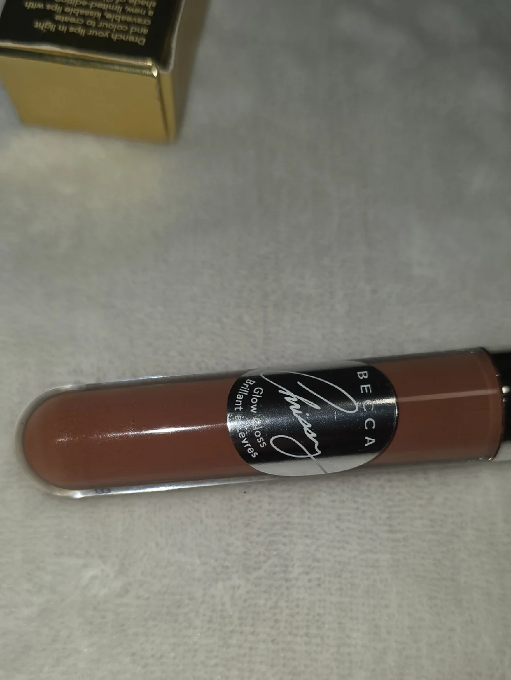 NIB BECCA x Chrissy Teigen Glow Lip Gloss in Malibu Soleil